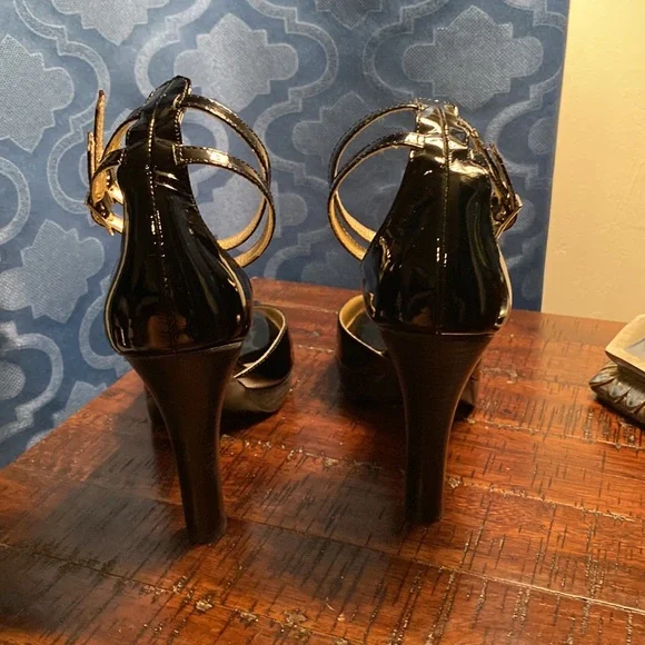 JESSICA SIMPSON HEELS - Picture 5 of 5